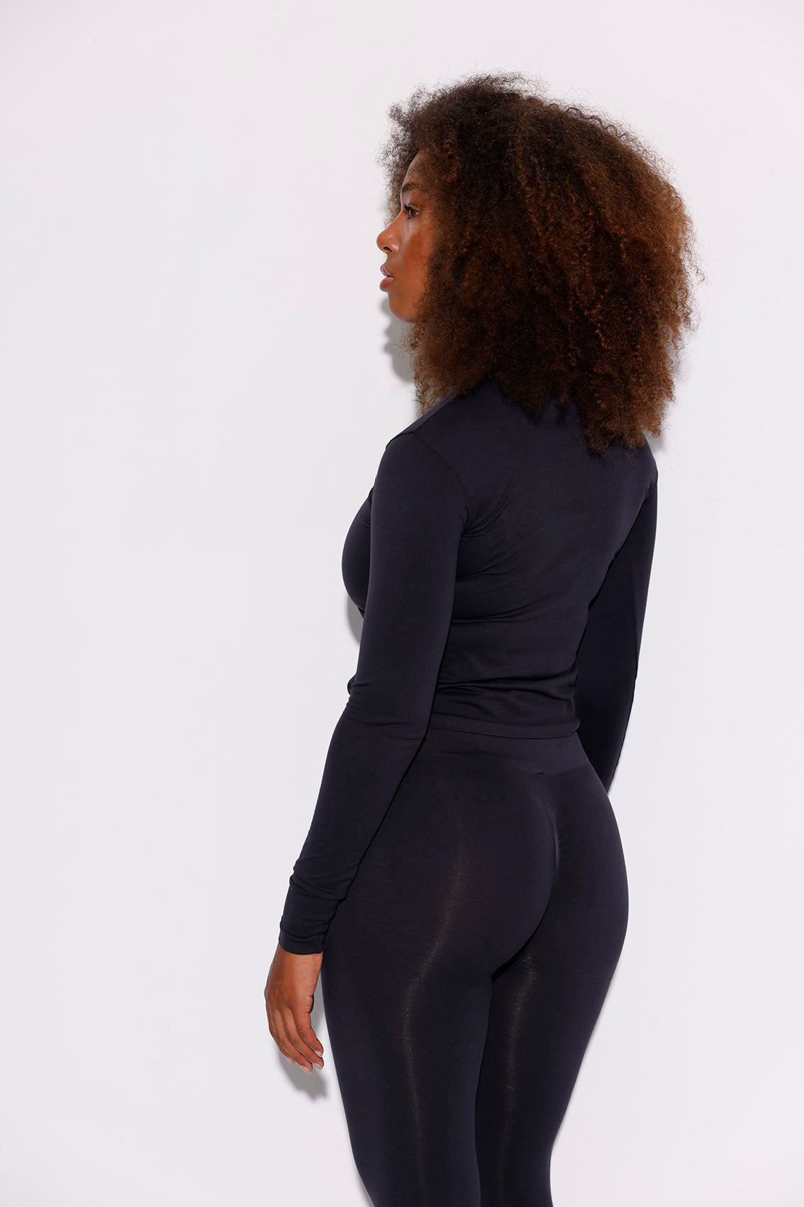 Shilo Scrunch w/Logo - Black